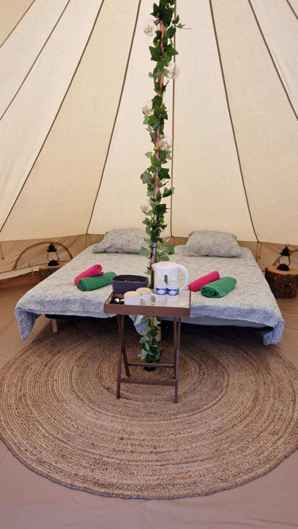 Lodge Tente Les Pommiers Glamping O Rendez-Vous En Demi-Pension Roquefeuil Εξωτερικό φωτογραφία